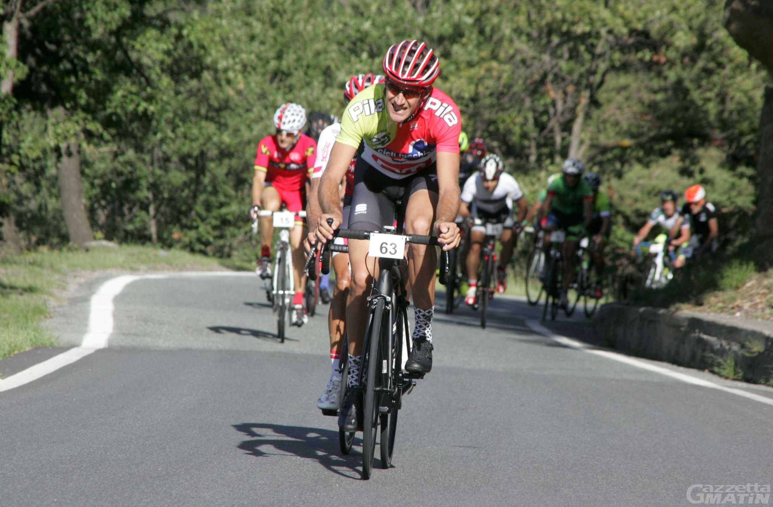 Ciclismo: Wladimir Cuaz cede la maglia rosa a Montenars Ciclismo: Wladimir Cuaz cede la maglia rosa a Montenars