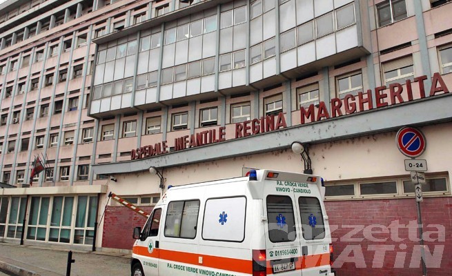Auto contro muro a Donnas: bimbo di 6 anni ferito Auto contro muro a Donnas: bimbo di 6 anni ferito