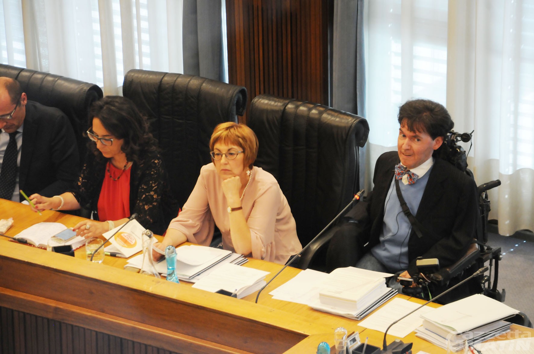 Impegno civico: proposte urgenti per ferrovia e sobrietà della politica Impegno civico: proposte urgenti per ferrovia e sobrietà della politica