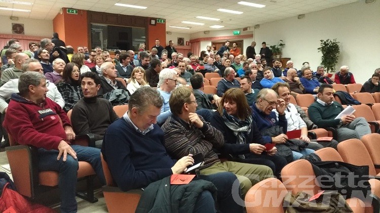 Governo di emergenza, Uv spaccata: proposta passa con 47, 22 no e 4 astenuti Governo di emergenza, Uv spaccata: proposta passa con 47, 22 no e 4 astenuti