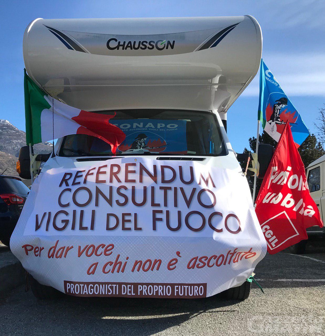 Vigili del Fuoco: referendum, voto in camper Vigili del Fuoco: referendum, voto in camper