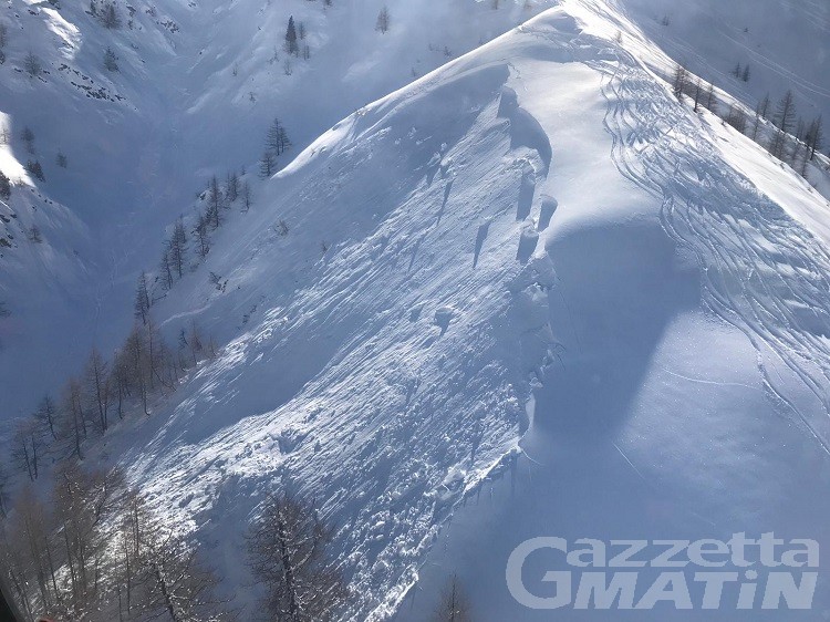 Valanga a Courmayeur, recuperato il corpo senza vita del quarto freerider Valanga a Courmayeur, recuperato il corpo senza vita del quarto freerider