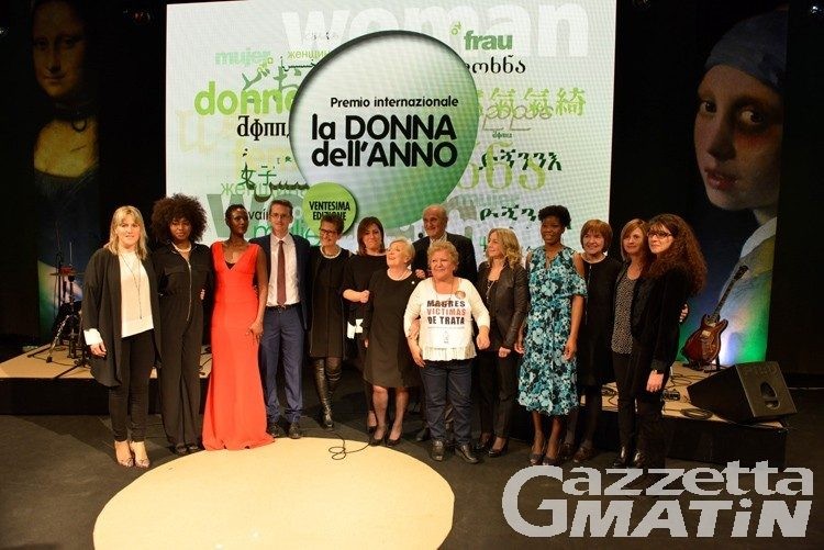 Premio Donna dell’anno 2019, scelte le tre finaliste: via al voto online Premio Donna dell’anno 2019, scelte le tre finaliste: via al voto online