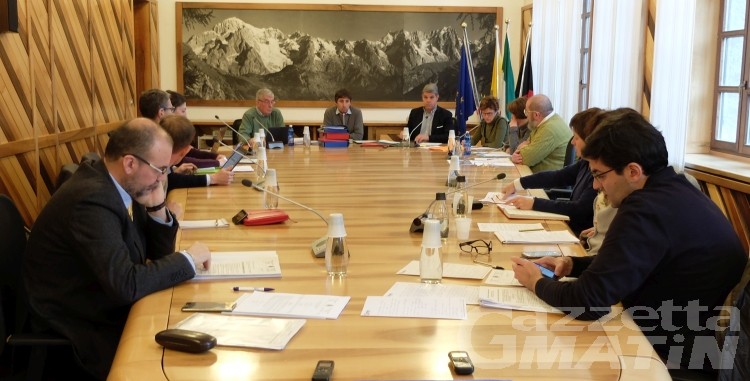 Courmayeur: si è dimessa anche l’assessora Roberta D’Amico Courmayeur: si è dimessa anche l’assessora Roberta D’Amico