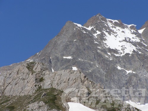 Monte Bianco: ritrovato il corpo dell’istruttrice di parapendio dispersa da mercoledì sera