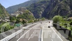 Consiglio Valle: governo al lavoro per fermare il rincaro dei pedaggi