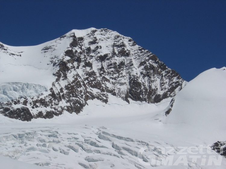 Tragedia sul Rosa: muoiono due alpinisti piemontesi