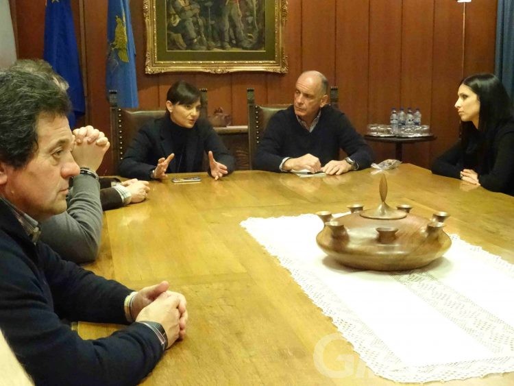 Pd: Serracchiani ad Aosta incontra governo regionale