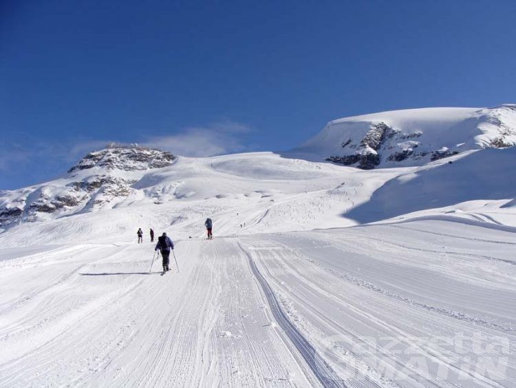 Sci: a Breuil Cervinia scatta la stagione invernale, impianti a perti nel fine settimana