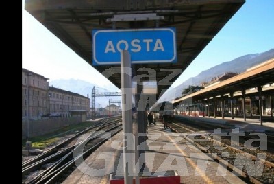Ferrovia: Trenitalia dimezza le corse sulla tratta Aosta-Torino; l’assessore chiede un incontro urgente con il ministro Lupi