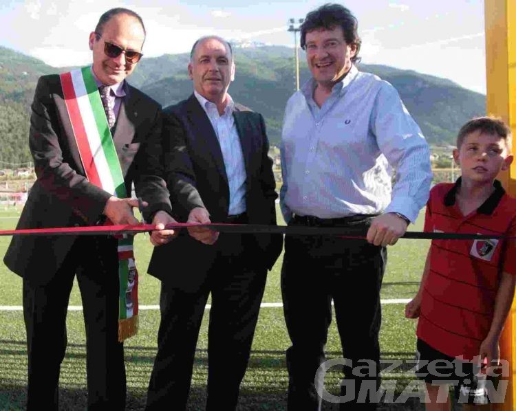 Gressan: inaugurato il nuovo impianto per il calcio