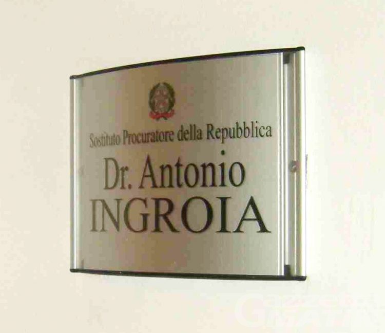 Questa mattina allestito l’ufficio di Antonio Ingroia presso la Procura di Aosta