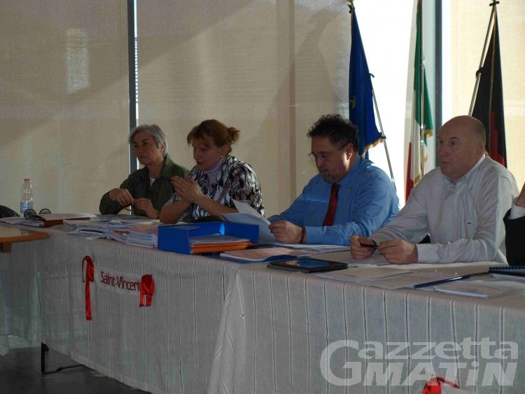 Saint-Vincent, l’assessore Sara Bordet lascia l’incarico e il Consiglio