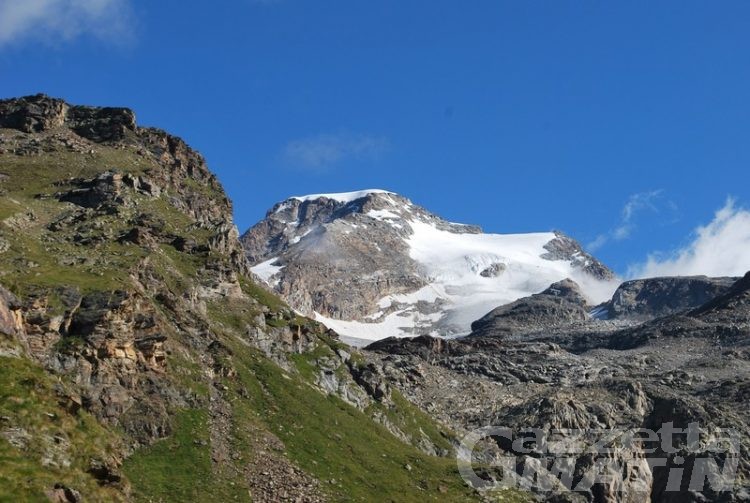 Incidente in montagna: dimesso l’alpinista trentino elitrasportato in ospedale dopo essere stato investito da una scarica di sassi