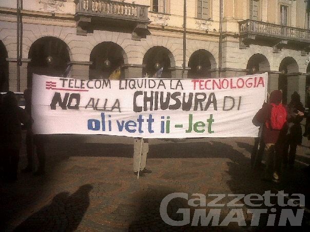 Olivetti I Jet: la protesta in centro città