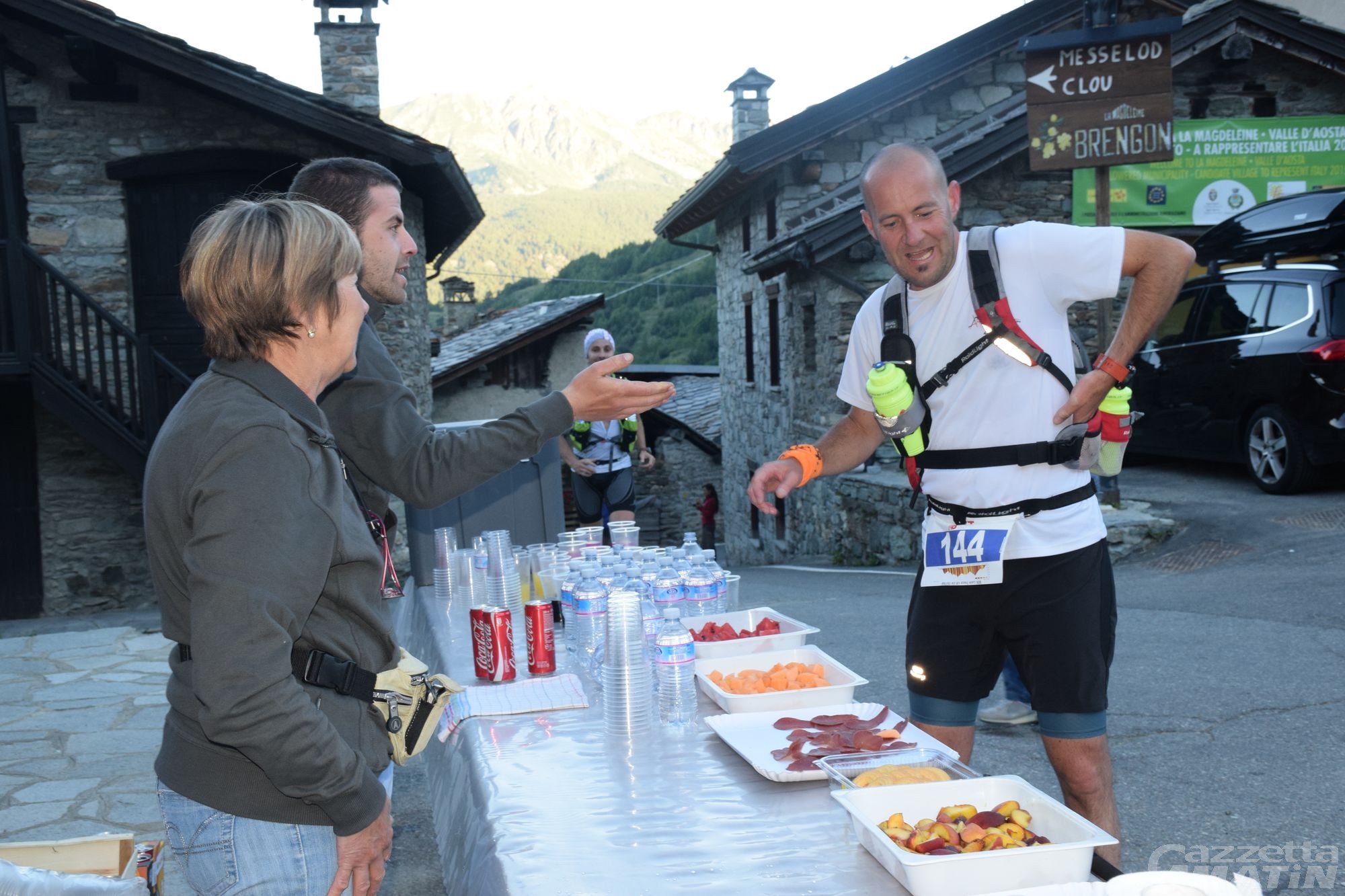 Il passaggio a La Magdeleine del New Balance Matterhorn Cervino X Trail Aosta News notizie di cronaca informazioni sportive news eventi e spettacoli della Valle d Aosta