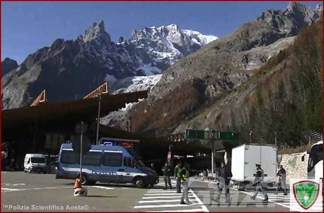 Traforo Monte Bianco: sorpreso con documenti falsi, arrestato