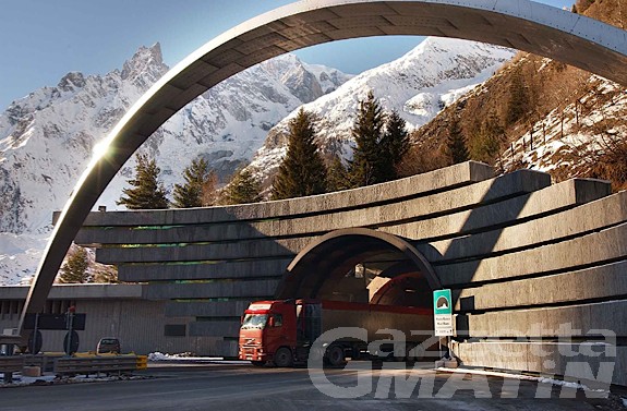 Viabilità: tunnel del Monte Bianco chiuso per guasto
