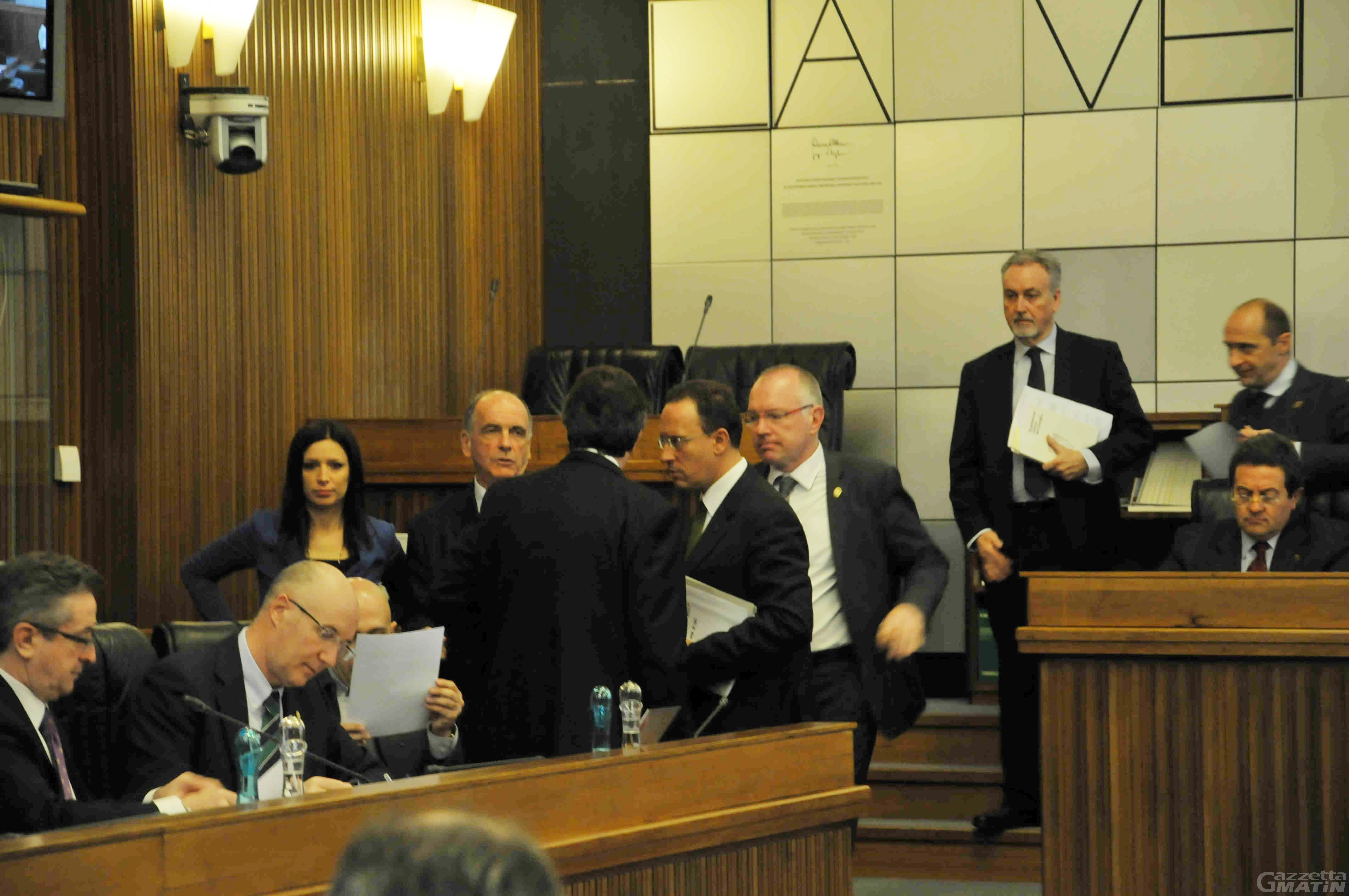 Stella Alpina vota la sfiducia a Rollandin