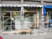 Molotov contro vetrina di negozio di parrucchiera, tre indagati