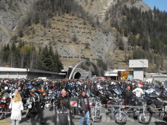 Seimila motociclette al Bianco per onorare Spadino