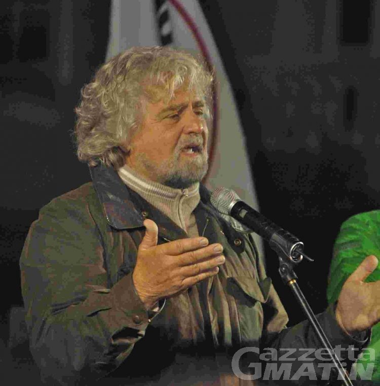 Grillo: «basta con i politici alla Rollandin»