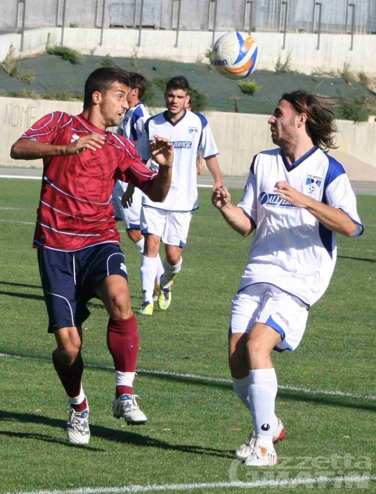 Calcio: il St-Chri VdA batte anche la Lavagnese