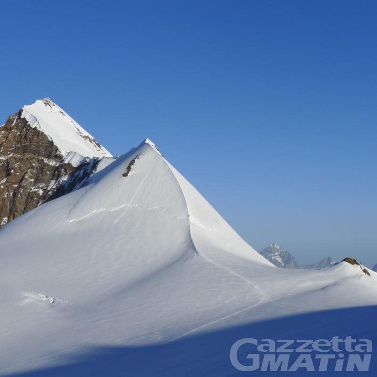 Scialpinista svizzero muore cadendo in un crepaccio sul Monte Rosa mentre si allena per il Mezzalama