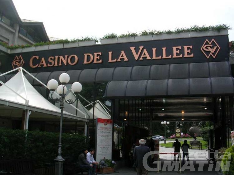Casinò de la Vallée: calano ancora gli introiti nel primo semestre dell’anno, ma + 115% per i servizi alberghieri