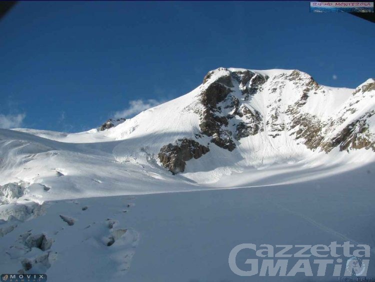 Valanga sul Monte Rosa, è irlandese l’alpinista morto sulla via normale alla Capanna Margherita