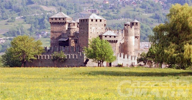 Fénis, 196 mila euro per migliorare le aree esterne del castello