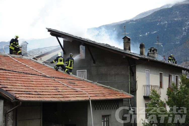 Incendio distrugge una casa di campagna a St-Vincent