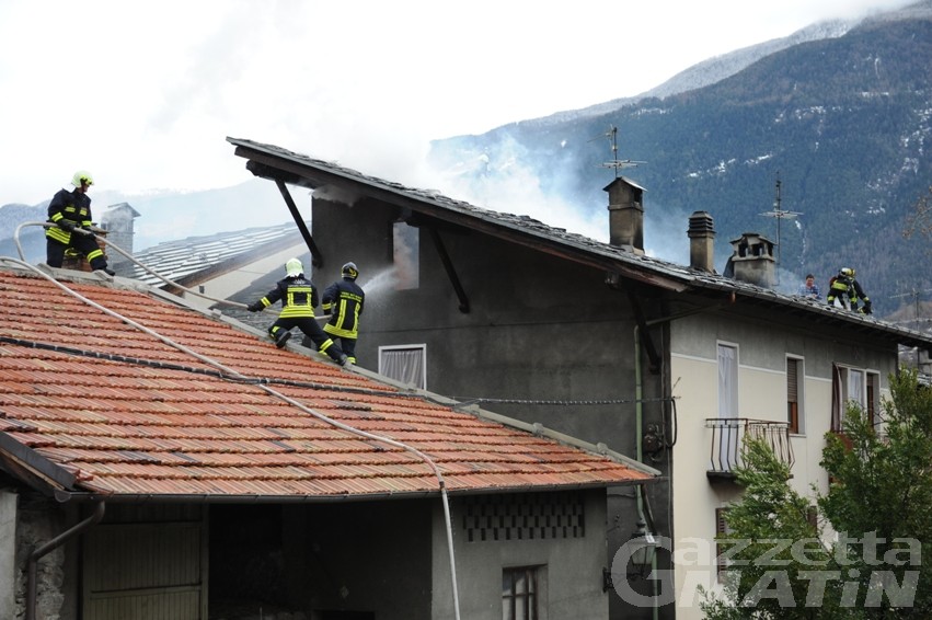 Incendio distrugge una casa di campagna a St-Vincent