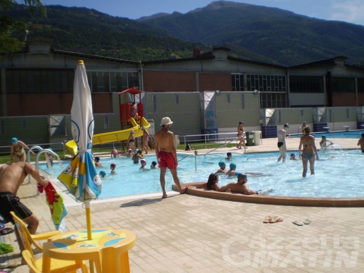 Estate ad Aosta: apre oggi la piscina scoperta