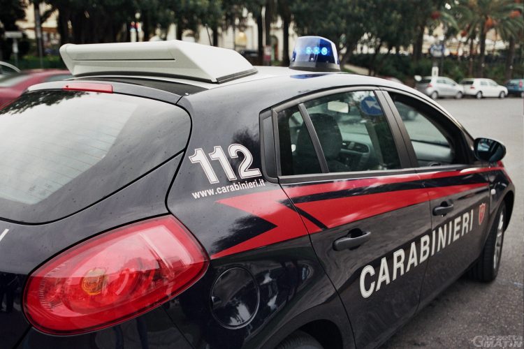 Incendia il giardino dell’ex: arrestato aostano di 58 anni