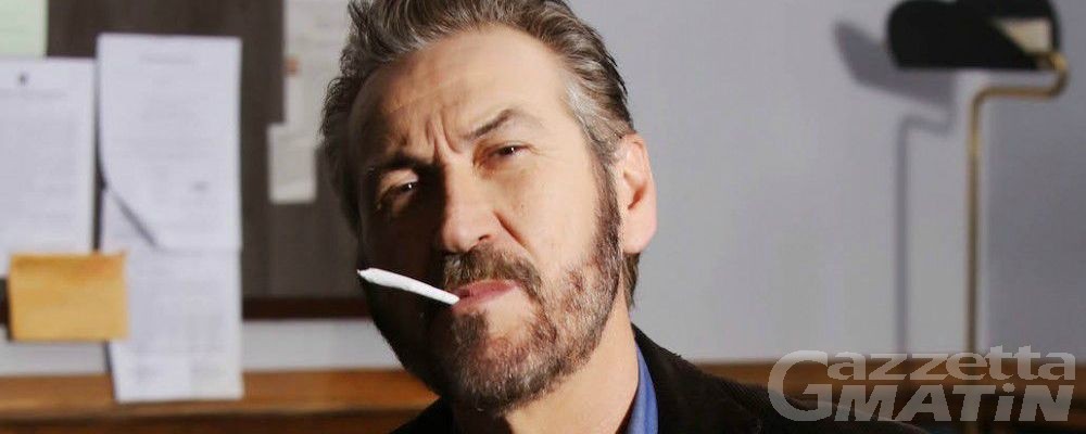Tv, si cerca urgentemente la controfigura di Schiavone Tv, si cerca urgentemente la controfigura di Schiavone