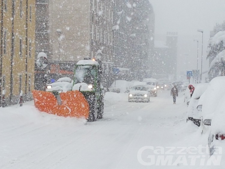 Emergenza neve, Aosta stanzia ultimi soldi a disposizione