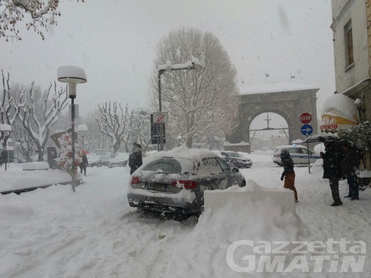 Neve, perdura il preallarme ma le scuole regionali apriranno