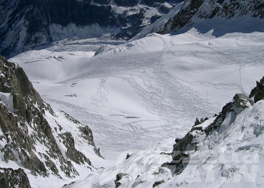 Freerider cade in un crepaccio sul Monte Bianco