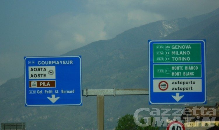 Caro autostrada, Caveri: «Sui pedaggi deve intervenire l’Europa»