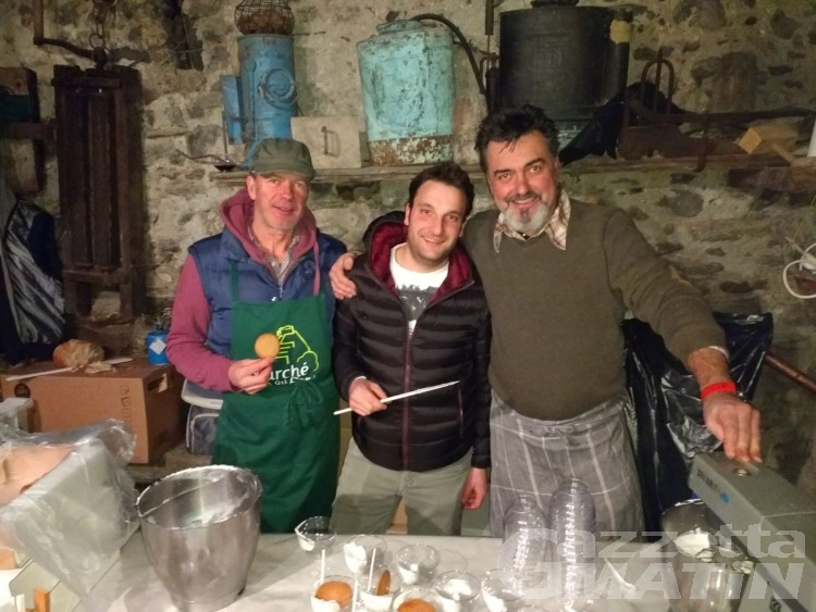 Tradizioni: oltre 430 artigiani alla Foire de Donnas