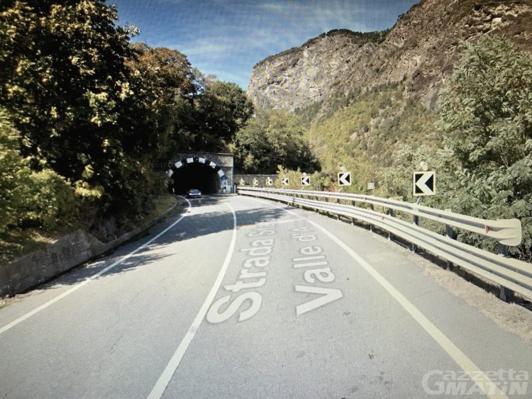 Schianto frontale tra due auto, muore un uomo di 38 anni