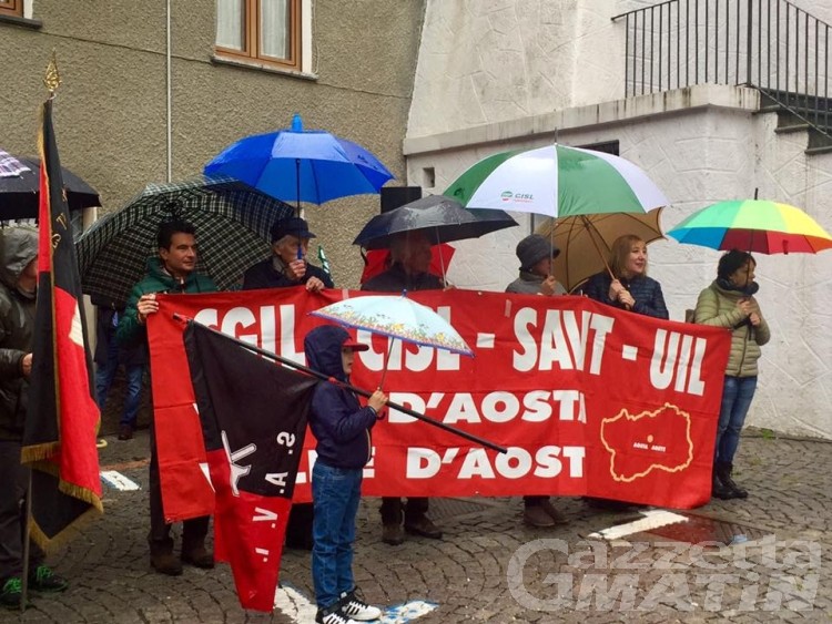 1° Maggio: a Verrès il corteo, ad Aosta le Stelle al merito