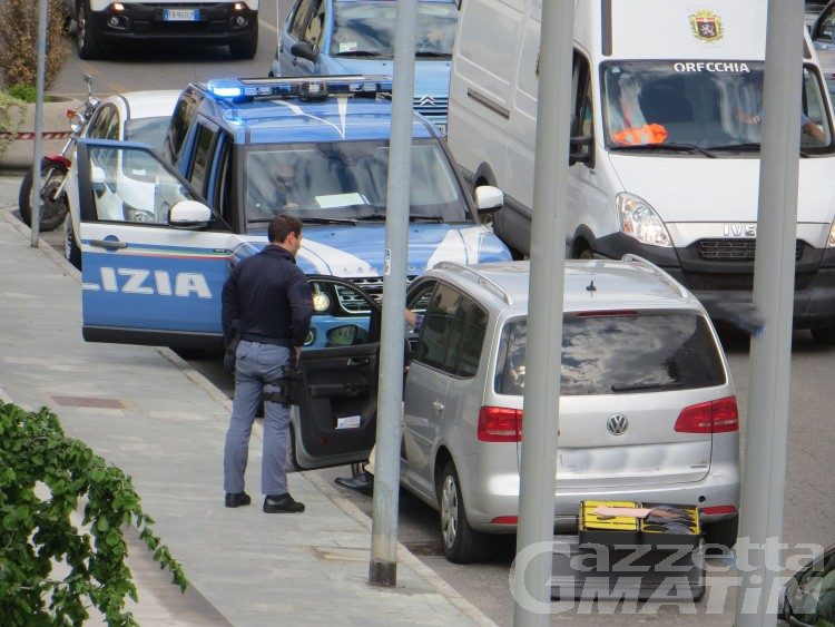 Auto sospetta a Palazzo Regionale… ma è un falso allarme