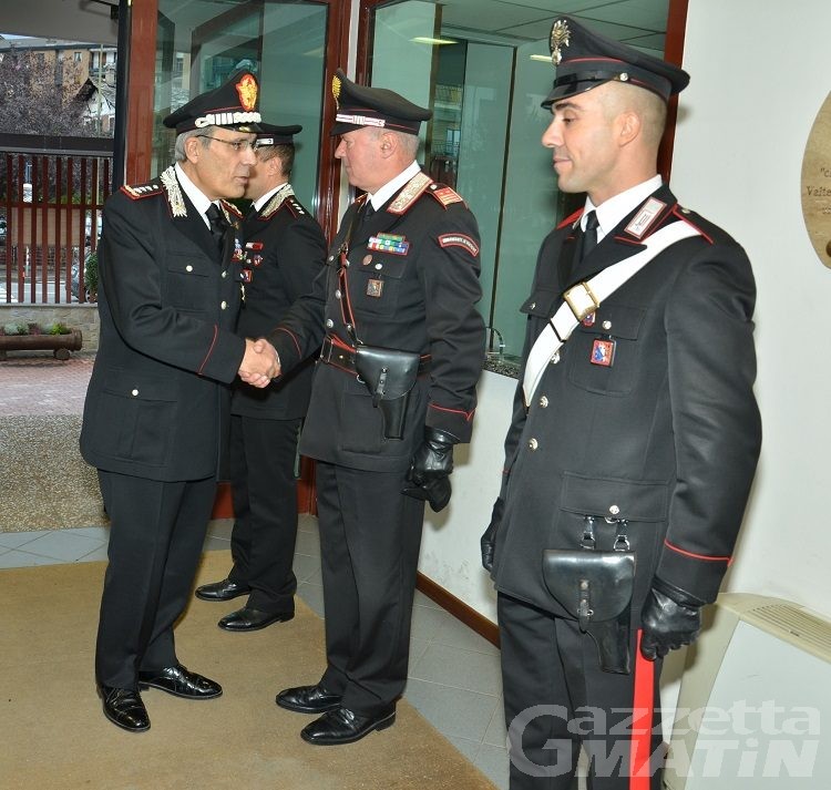 Carabinieri, il generale Maruccia in visita in Valle d’Aosta