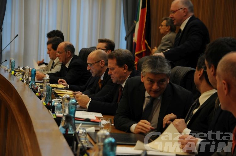 Uvp: Bertschy invita la presidente Spelgatti a dimettersi ed evoca le urne