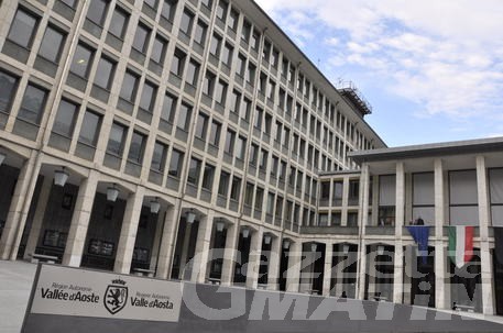 Regione VdA: stato di agitazione dei dipendenti del comparto unico Regione VdA: stato di agitazione dei dipendenti del comparto unico
