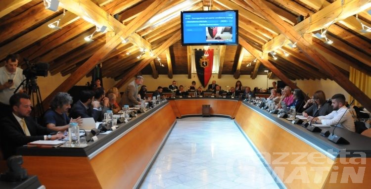 ‘Ndrangheta: consiglio comunale vota ordine del giorno pro legalità all’unanimità
