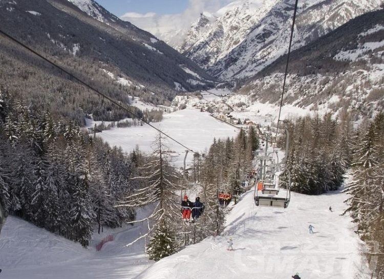 Valle d’Aosta: deroga zona arancione, ristoranti aperti sulle piste da sci