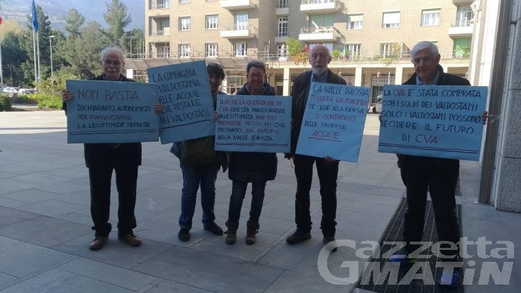 Cva: contro la quotazione in borsa, protesta davanti alla Regione